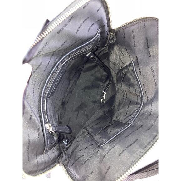 MICHAEL KORS, MEDIUM SIZE BLACK PEBBLED LEATHER BACKPACK (ASIS) main image 2